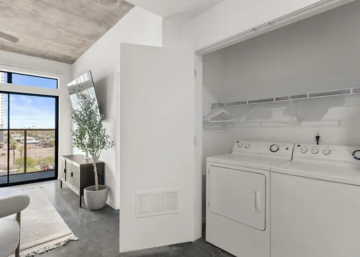 Roosevelt Row Loft *